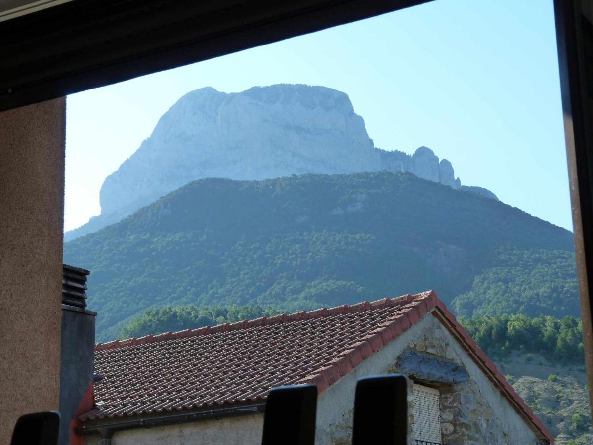 Apartamentos Puerta De Ordesa Laspuna Bagian luar foto