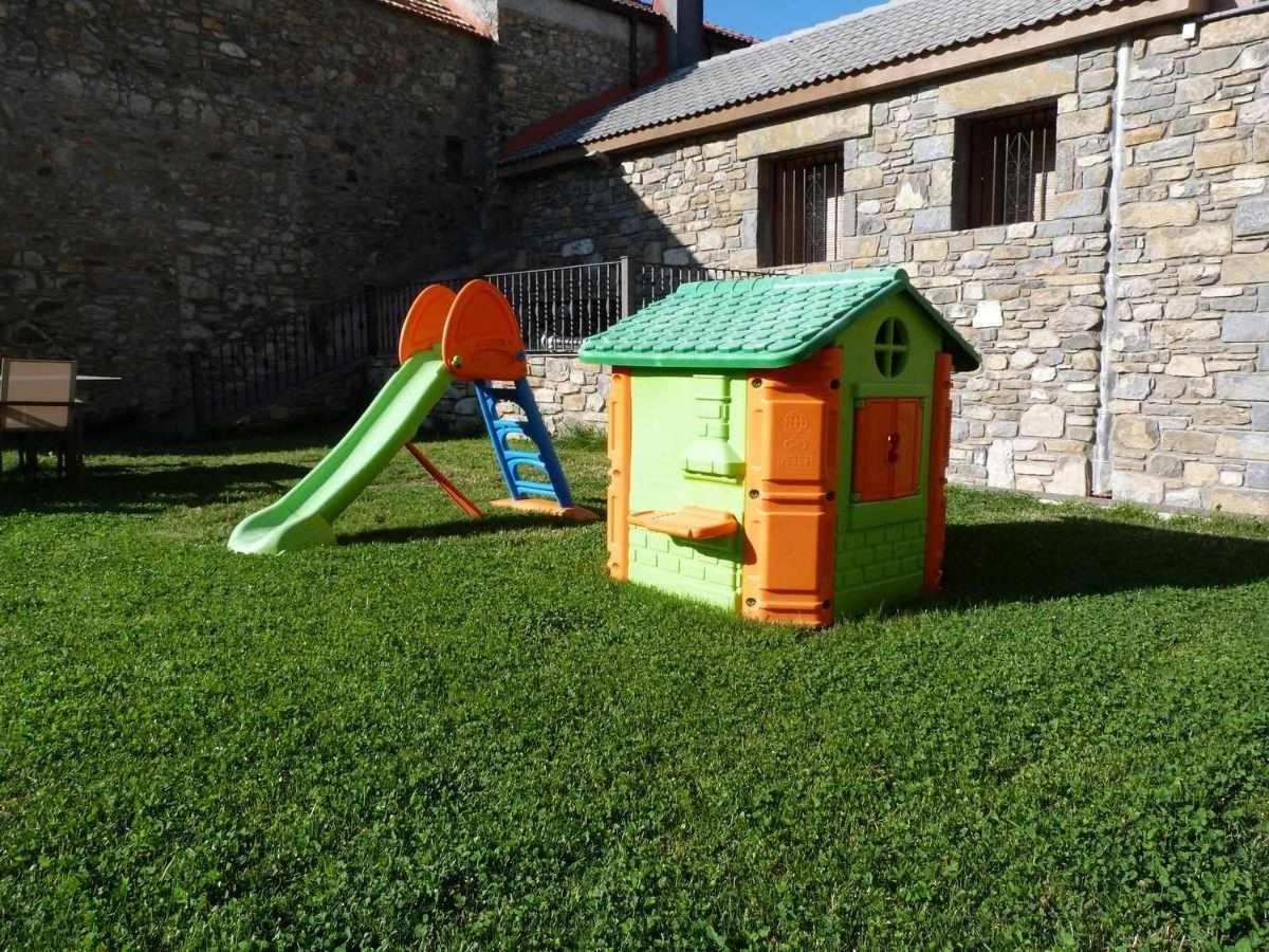 Apartamentos Puerta De Ordesa Laspuna Bagian luar foto