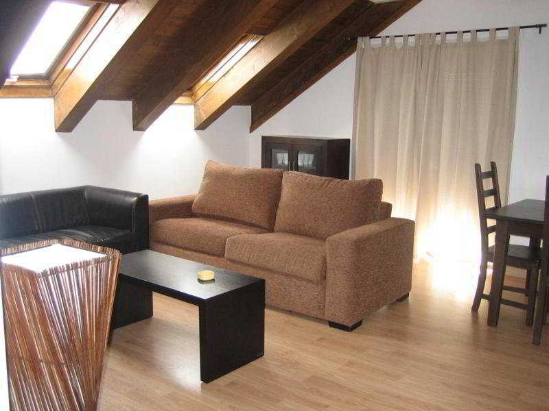 Apartamentos Puerta De Ordesa Laspuna Bagian luar foto